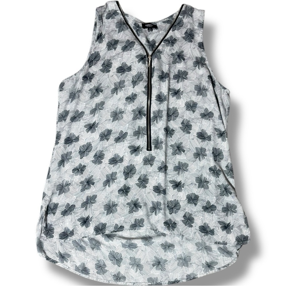 Premise Blue/Gray Floral Geometric Print High-Low 1/2 Silver Zip Front Blouse